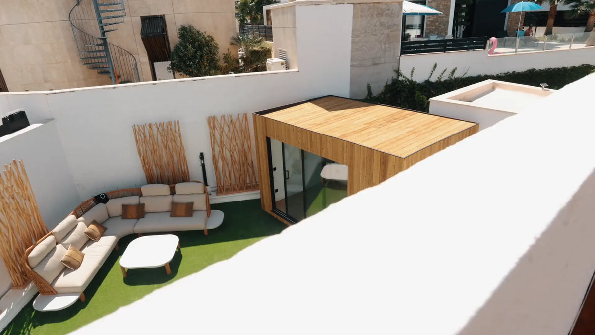 A walk through a finished NOOK: entrance, air conditioning, gutters and the view